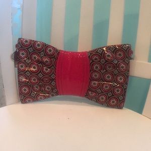 Vera Bradley bow tie clutch